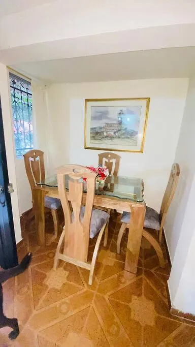 Casa Grande Y Confortable 2 Habitaciones Medellín